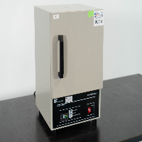 Quincy Labs Model 10E Incubator image 1